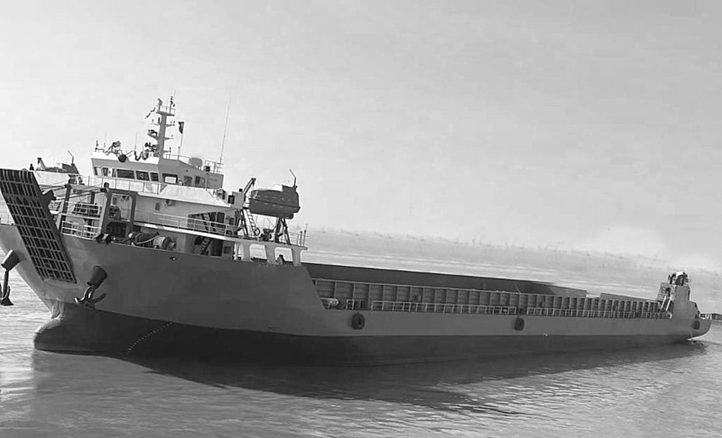 Z337 [Sale] 14300 ton deck ship （LCT） for sale Barge LCT barges ...